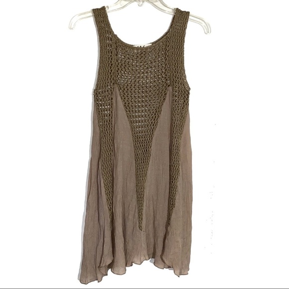 selfie couture Tops - Selfie Couture Sleeveless Top Medium